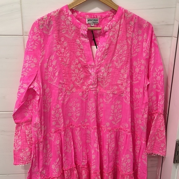 Juliet Dunn | NWT Flare Sleeve Mini Dress in Fuchsia - Size Medium - Picture 5 of 9